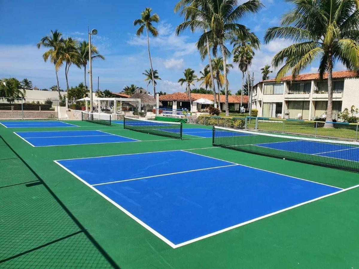 בארה דה נבידאד Cabo Blanco Hotel And Marina מראה חיצוני תמונה